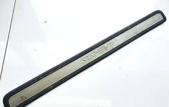 Toyota Avensis T270 Front sill trim cover 6791105030 67911-05030