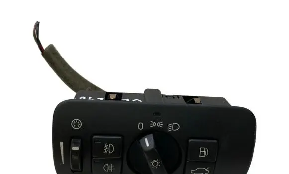 Volvo V70 Light switch 30739434