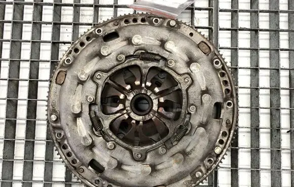 Volkswagen Touran I Clutch set kit 323064110