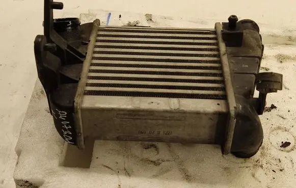 Audi A4 S4 B7 8E 8H Intercooler radiator 1600701221