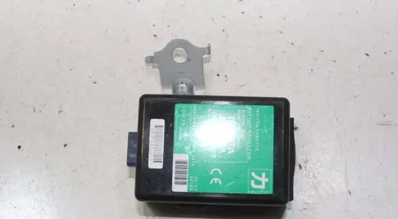 Lexus CT 200H Keyless (KESSY) go control unit/module 8974076070