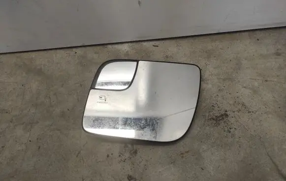 Ford Explorer V Wing mirror glass BB5317T675