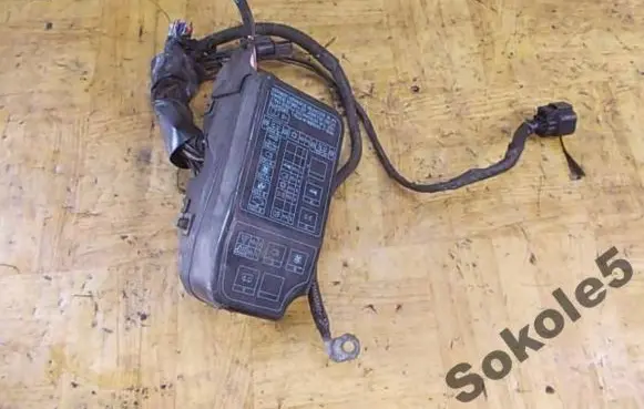 Mitsubishi Lancer Evolution Relay mounting block 