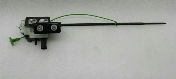 BMW 5 GT F07 Fuel tank cap lock 7139398