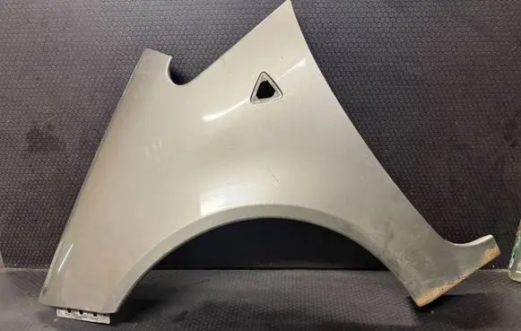Mitsubishi Colt Fender
