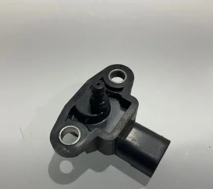 Mercedes-Benz E W211 Air pressure sensor A0051535028 074319 0051535028