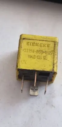Toyota Yaris Other relay V23134B52X127 S1EMEW6 YWB100120