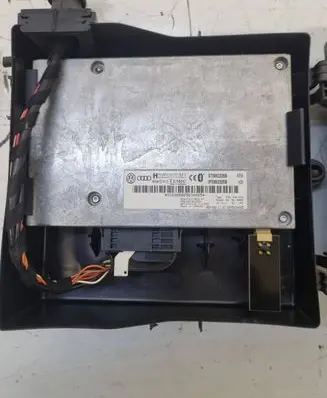 Audi A4 S4 B8 8K Bluetooth control unit module 8T0862335B