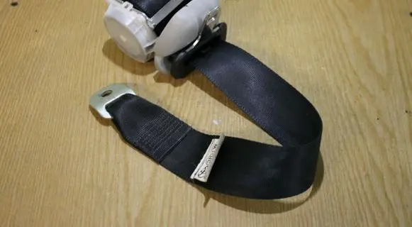 Toyota Corolla Verso AR10 Third row seat belt 7L1550