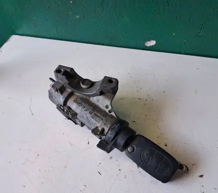 Audi A4 S4 B6 8E 8H Ignition lock contact 4B0905851G