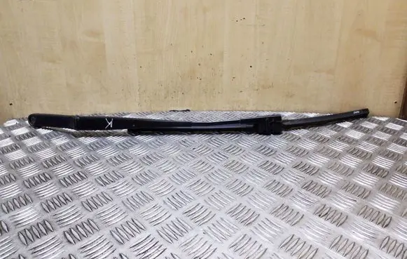 Skoda Octavia Mk2 (1Z) Front wiper blade arm 1Z1955409