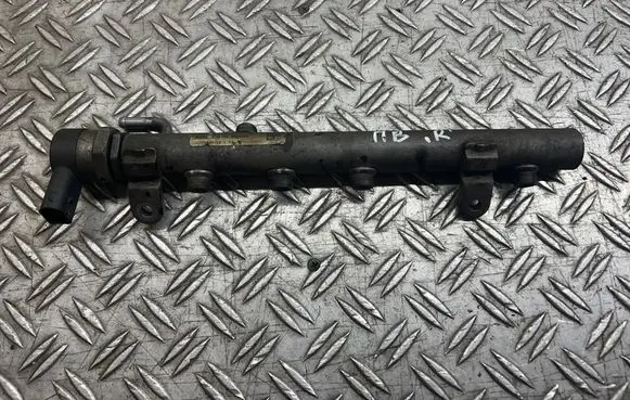 Mercedes-Benz R W251 Fuel main line pipe A6429700495 0706300129