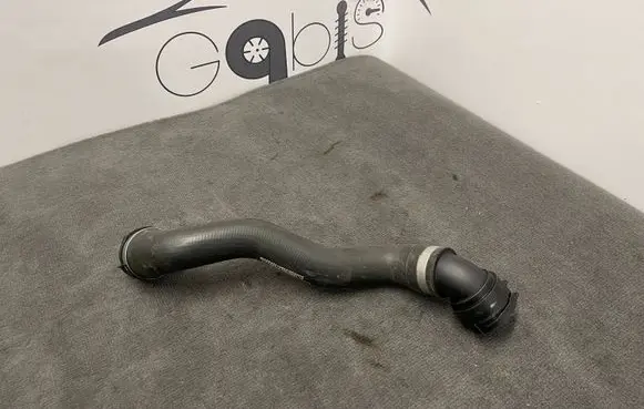 Mercedes-Benz GLC X253 C253 Engine coolant pipe/hose A2535019582