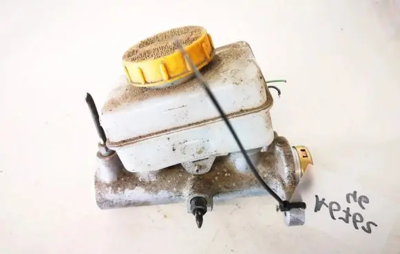 Subaru Forester SF Master brake cylinder