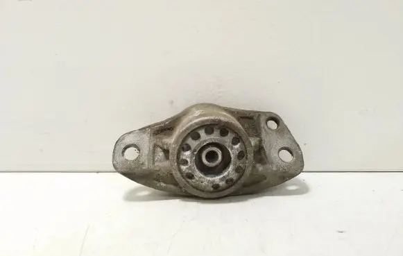 Volkswagen PASSAT B6 Front shock absorber mounting bracket 3C0513353