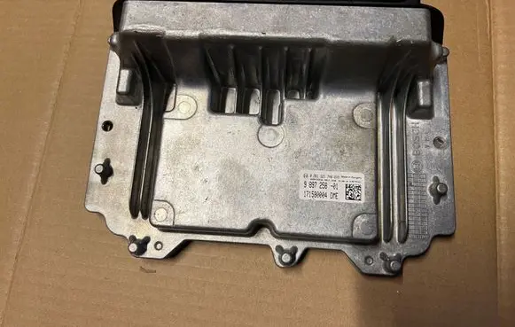 BMW 2 F45 Engine control unit/module 9897258
