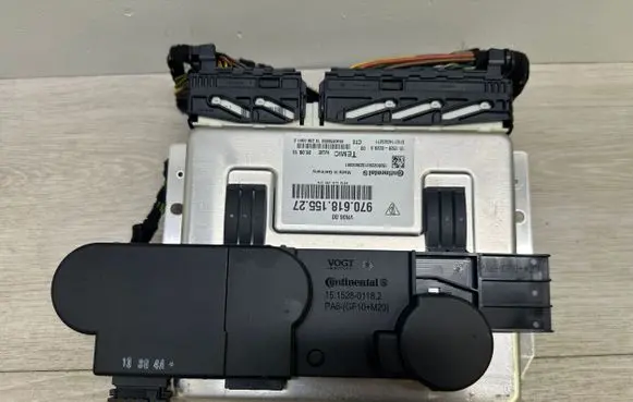 Porsche Panamera (970) Suspension control unit/module 97061815527 15152801182