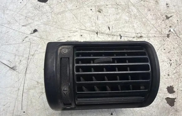 Audi A4 S4 B5 8D Dash center air vent grill 8D1820901