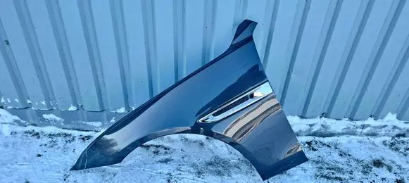 Jaguar XE Fender 