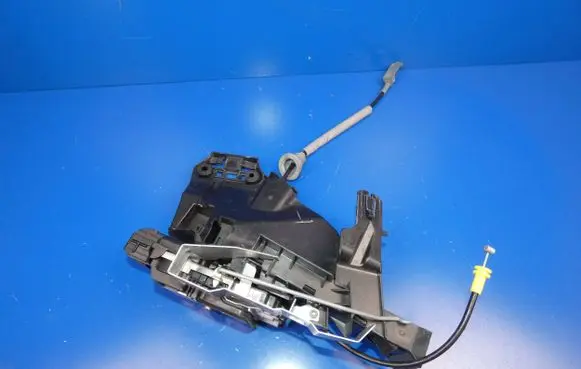 Volvo S90, V90 Front door lock 31484049 C29696102