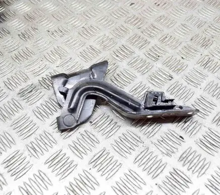 Mitsubishi Grandis Engine bonnet/hood hinges