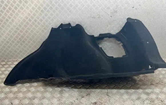 Renault Megane III Tailgate/trunk side cover trim 
