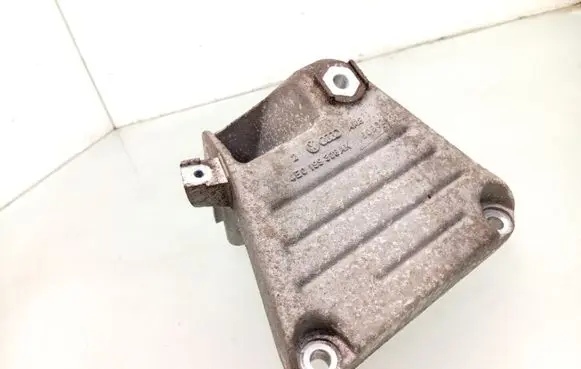 Audi A8 S8 D3 4E Engine mounting bracket 4E0199308AK