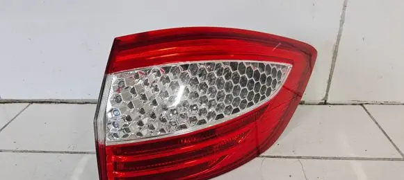 Ford Mondeo MK IV Rear/tail lights 7S7113404 0374D