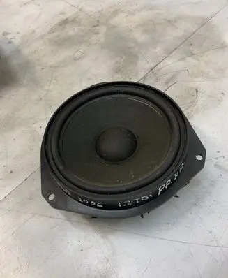 Opel Astra H Front door high frequency speaker