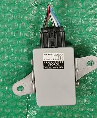 Lexus NX Fuel injection pump control unit/module 8957078010 1049935094