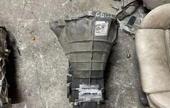 Mercedes-Benz E W210 Manual 5 speed gearbox 2102600800