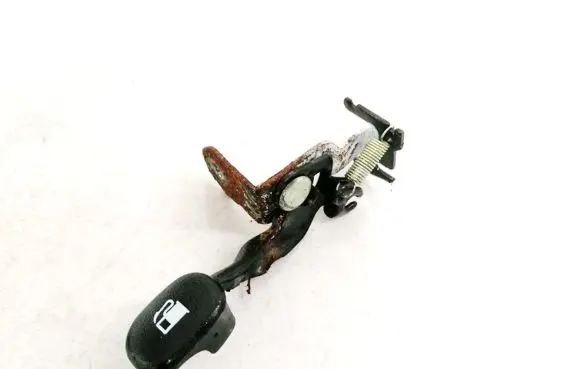 Hyundai i30 Fuel tank opening switch 
