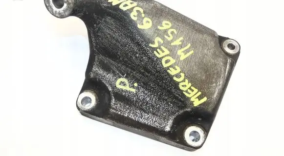 Mercedes-Benz ML AMG W164 Engine mounting bracket A1562231404