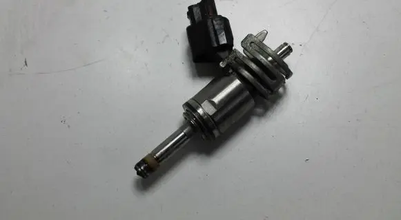 Lexus IS III XE30 Fuel injector 2325031120