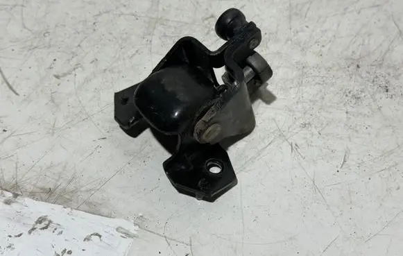 Citroen Berlingo Sliding door upper roller guide/hinge 9033Z1