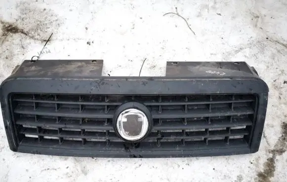 Fiat Doblo Front grill 735395576