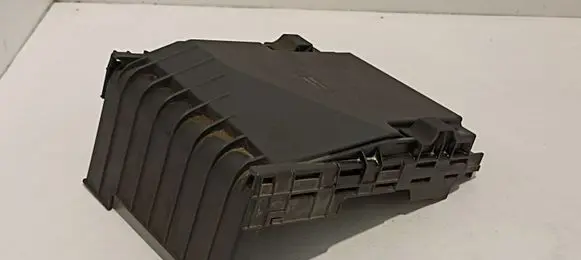 Audi Q3 8U Fuse box cover 1K0937132F