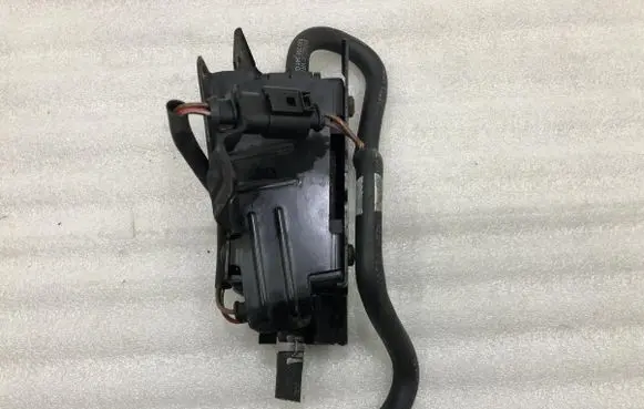 Audi TT TTS Mk2 In-tank fuel pump 8J0127023