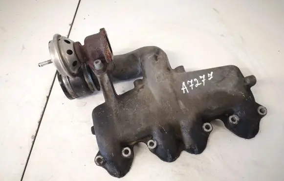 Volkswagen PASSAT B5 Intake manifold 028129713k