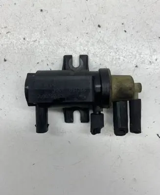 Mercedes-Benz E W212 Turbo solenoid valve A0071531428 70078203