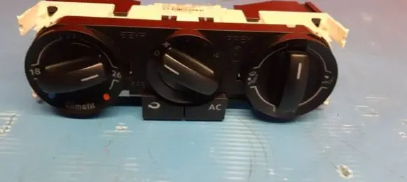 Volkswagen Polo IV 9N3 Climate control unit 6Q0820045H G8247002