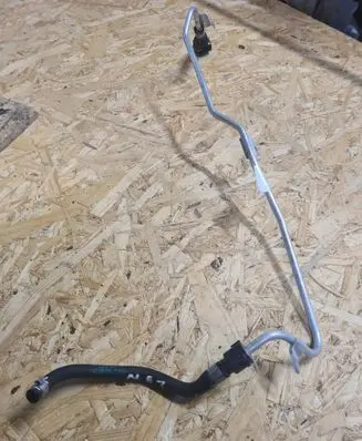 BMW X5 G05 Engine coolant pipe/hose 8584875