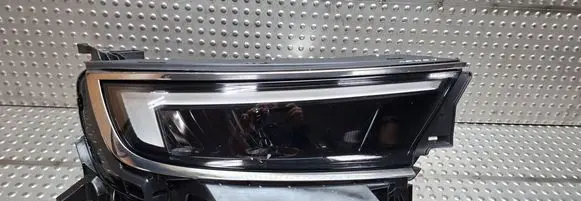 Opel Mokka B Headlight/headlamp S25053121 9834007980 L375761