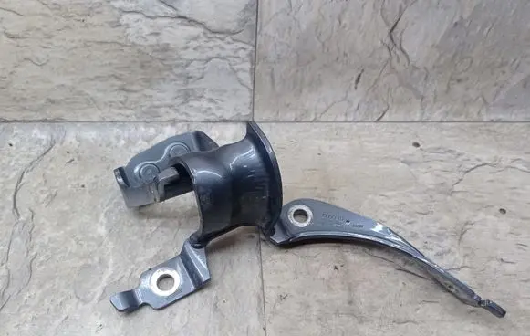 Audi A4 S4 B6 8E 8H Tailgate/trunk/boot hinge 8E9827299E