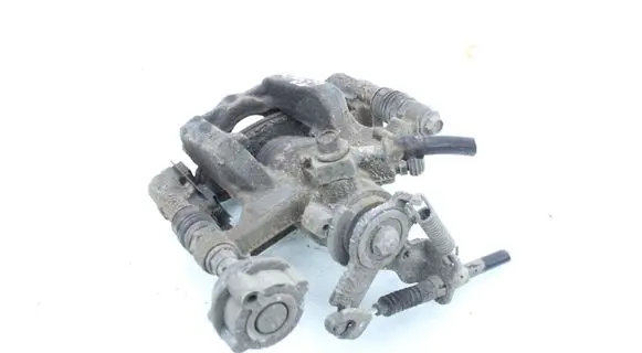Opel Zafira C Rear brake caliper