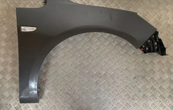 Opel Astra J Fender 