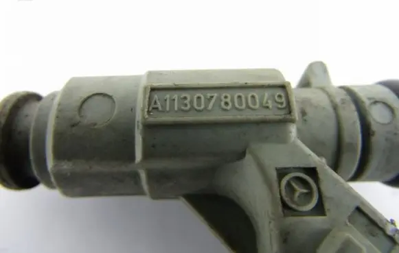 Mercedes-Benz S W220 Fuel injector 0280155744