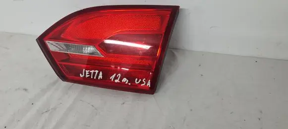 Volkswagen Jetta VI Tailgate rear/tail lights