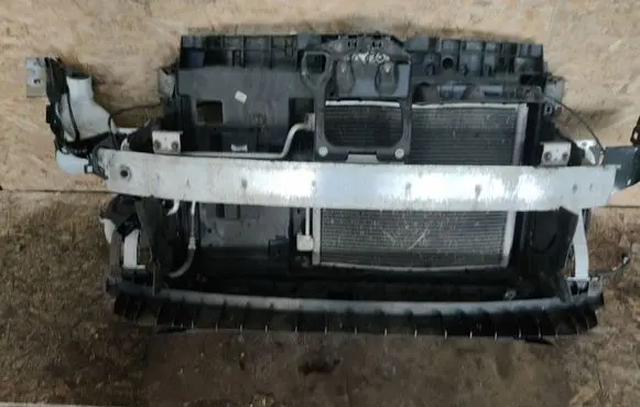 Peugeot 208 Radiator support slam panel 96779521