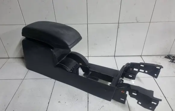 Ford Mondeo Mk III Center console VP4S7XA045A37AAW 4S7XF045A37